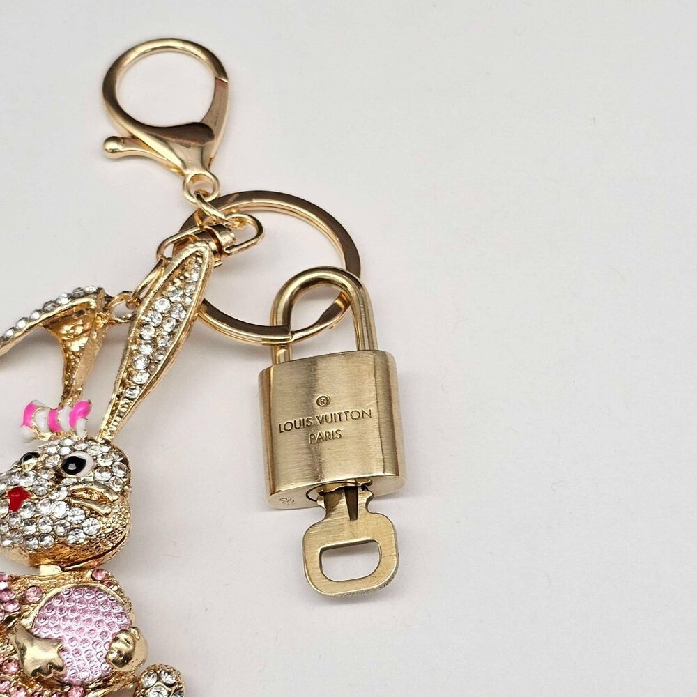 Authentic Louis Vuitton Lock & Key with unbranded Bagcharm, Keycharm, Keychain - Picture 6 of 7